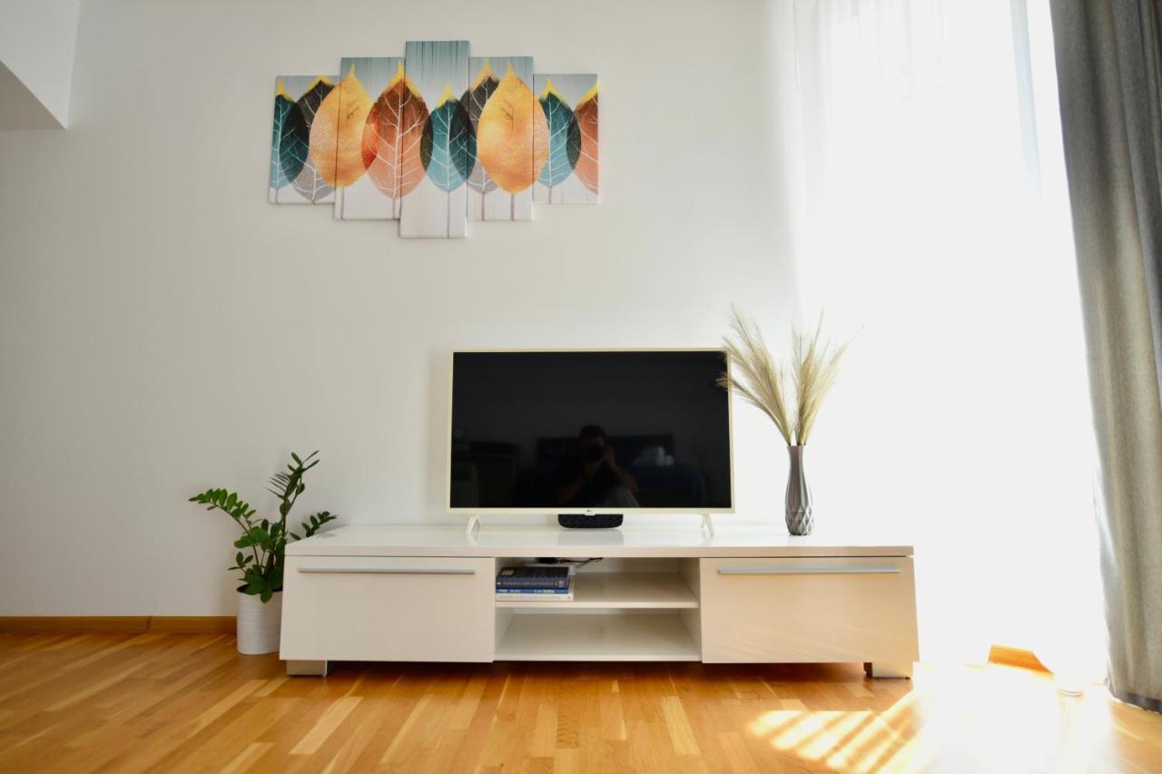 Cozy Apartment Next To The Park Ternopil Luaran gambar